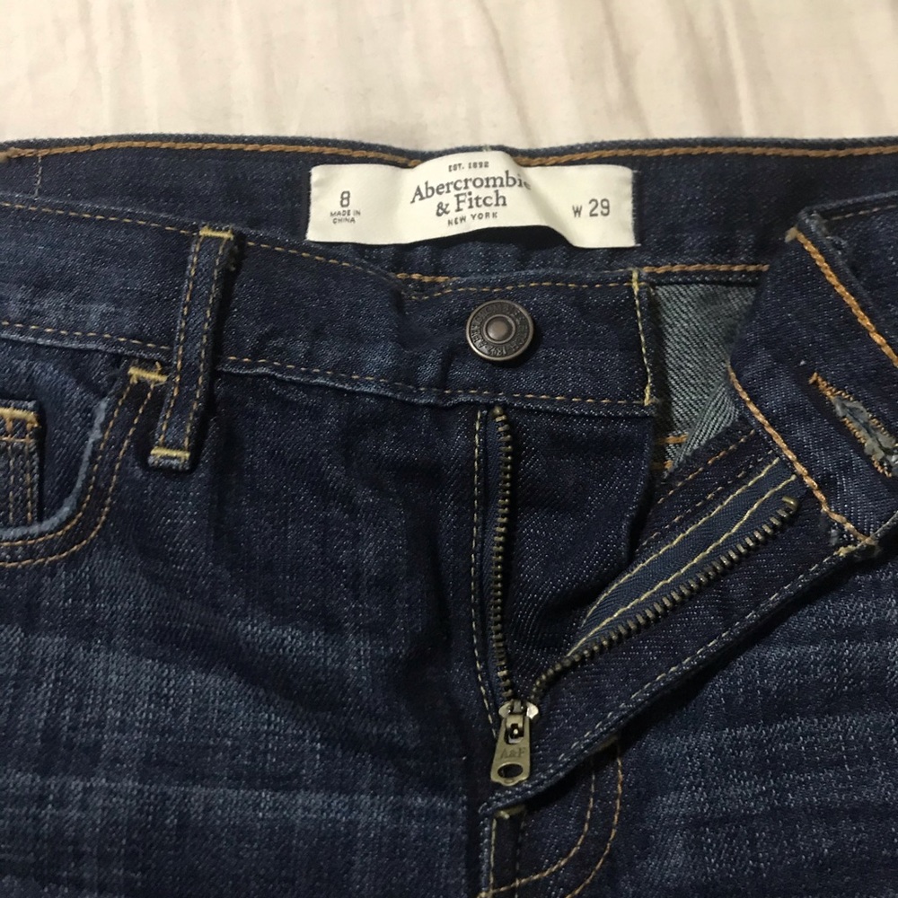 NWOT A&F Jean short - Picture 2 of 3